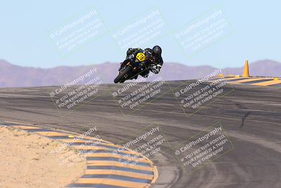 media/Jan-10-2025-CVMA Friday Practice (Fri) [[489e0da257]]/Group 4 and Trackday/Session 3 (Turns 9 and 10)/